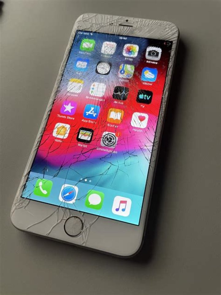 Can you straighten a bent iPhone 6?