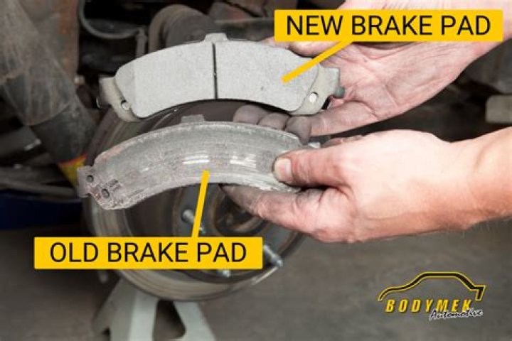 Do brake drums have pads?