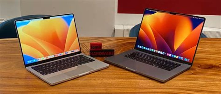 Does the 13 inch MacBook Pro have a CD drive?