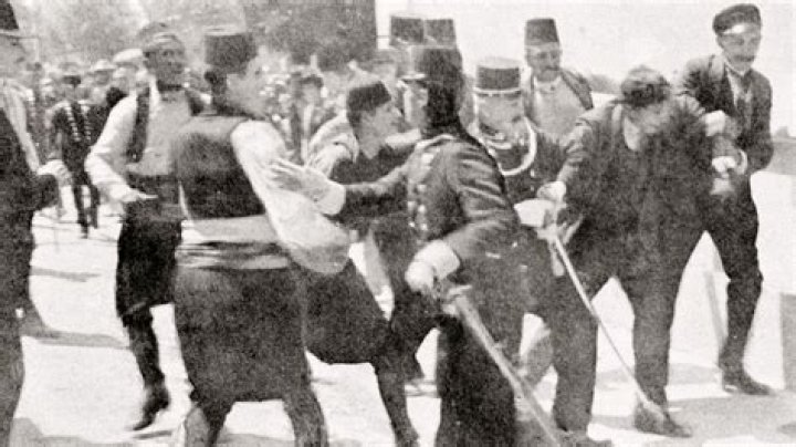 How did the assassination of Ferdinand lead to WWI?