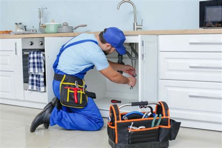 How do I choose a house cleaner?