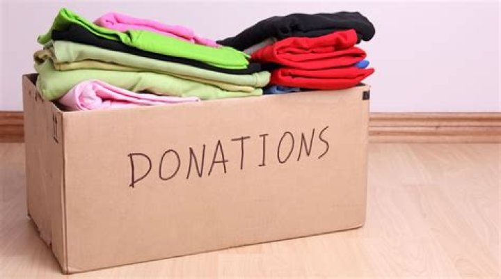 How do I donate my old clothes to myntra?