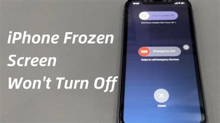 How do I turn off my phone when the screen isnt working?