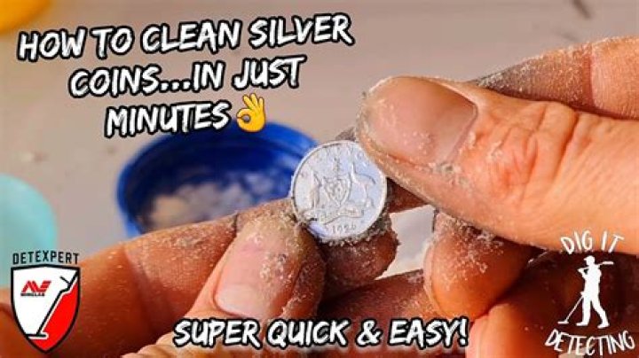 How do you clean old aluminum?