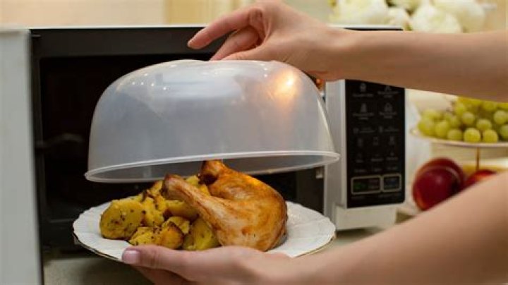 How do you dry a shirt in the microwave?