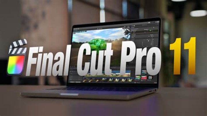 How do you insert a slug in Final Cut Pro?
