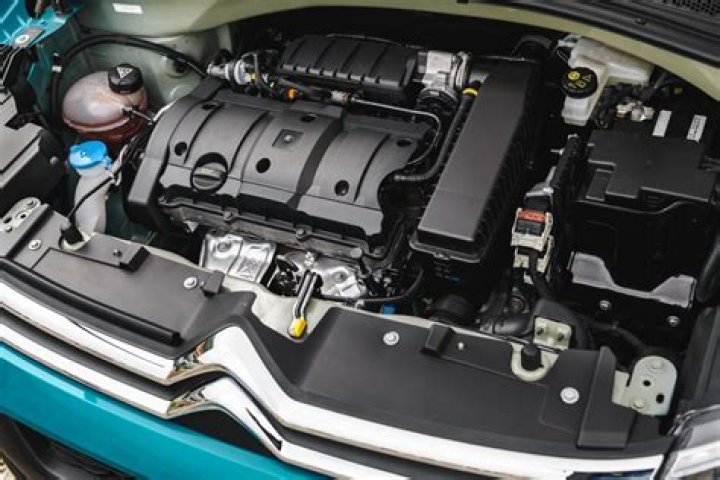 How do you jumpstart a Citroen c3 Picasso?