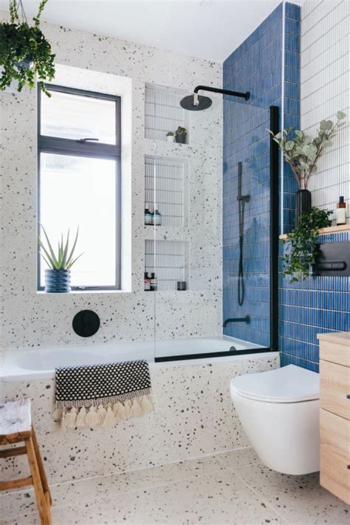How do you stage a small bathroom?