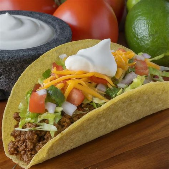 How many carbs are in a hard shell taco?