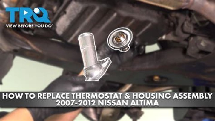 How many thermostats does a 2007 Nissan Altima have?