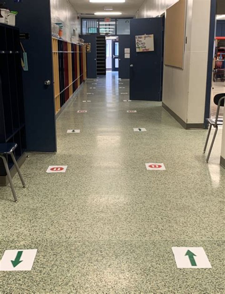 How wide is a school hallway?