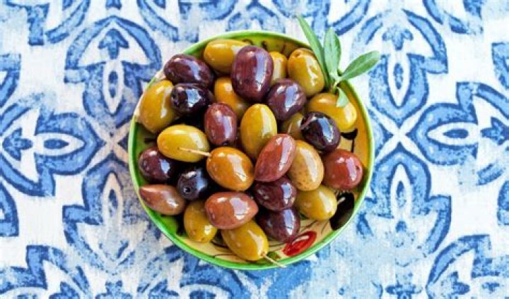 Is eating kalamata olives good for you?