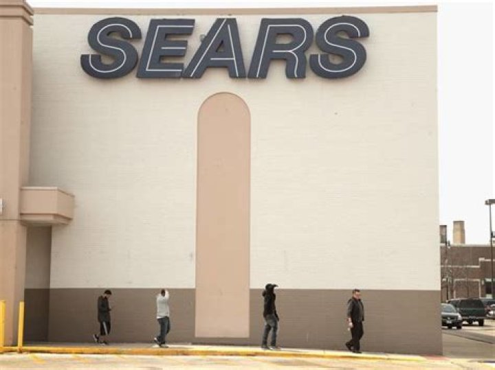 Is Sears in Manchester NH closing?