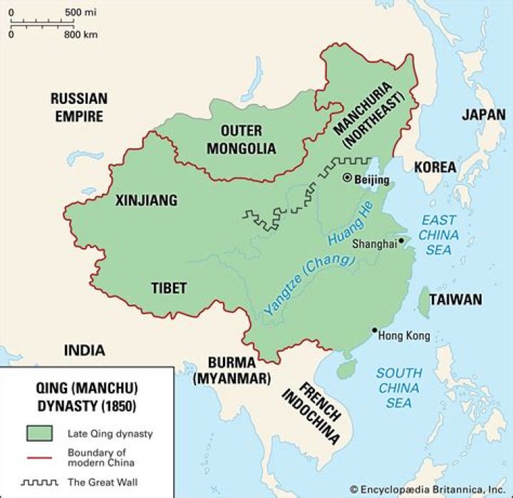 Were the Manchus a strong or weak dynasty?