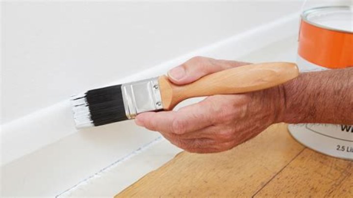 What kind of paint do you use to paint skirting boards?