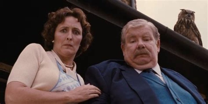 When was Vernon Dursley born?