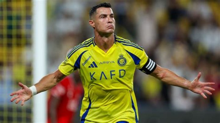 Where does Ronaldo play now?