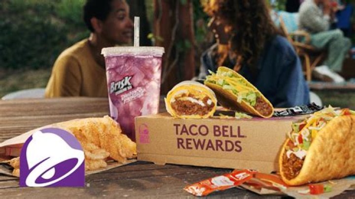 Who is singing in the new Taco Bell commercial?