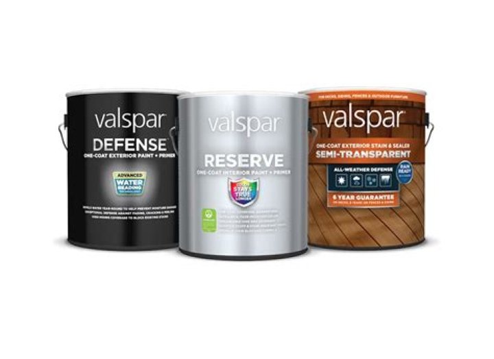 Who makes Valspar paint for Lowes?
