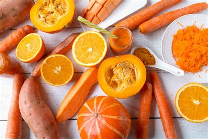 Why carotene is orange?